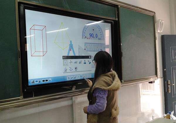 學校教學一體機觸摸屏被鎖了怎么辦？